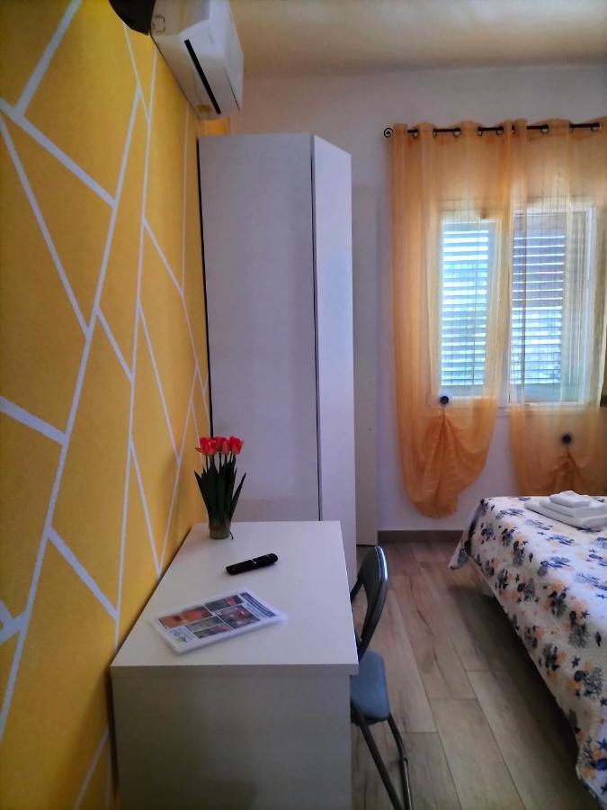 b&b mediterraneo Bosa Bagian luar foto