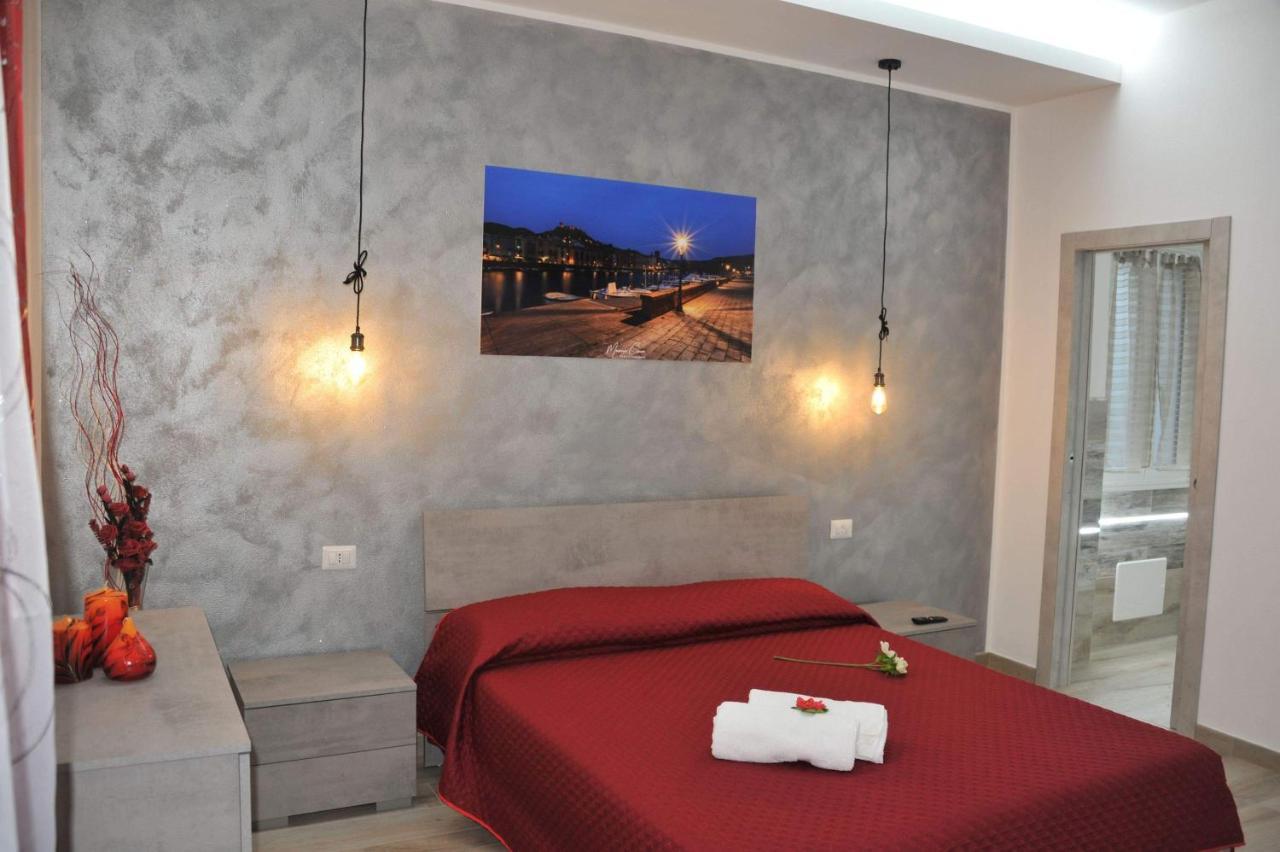 b&b mediterraneo Bosa Bagian luar foto