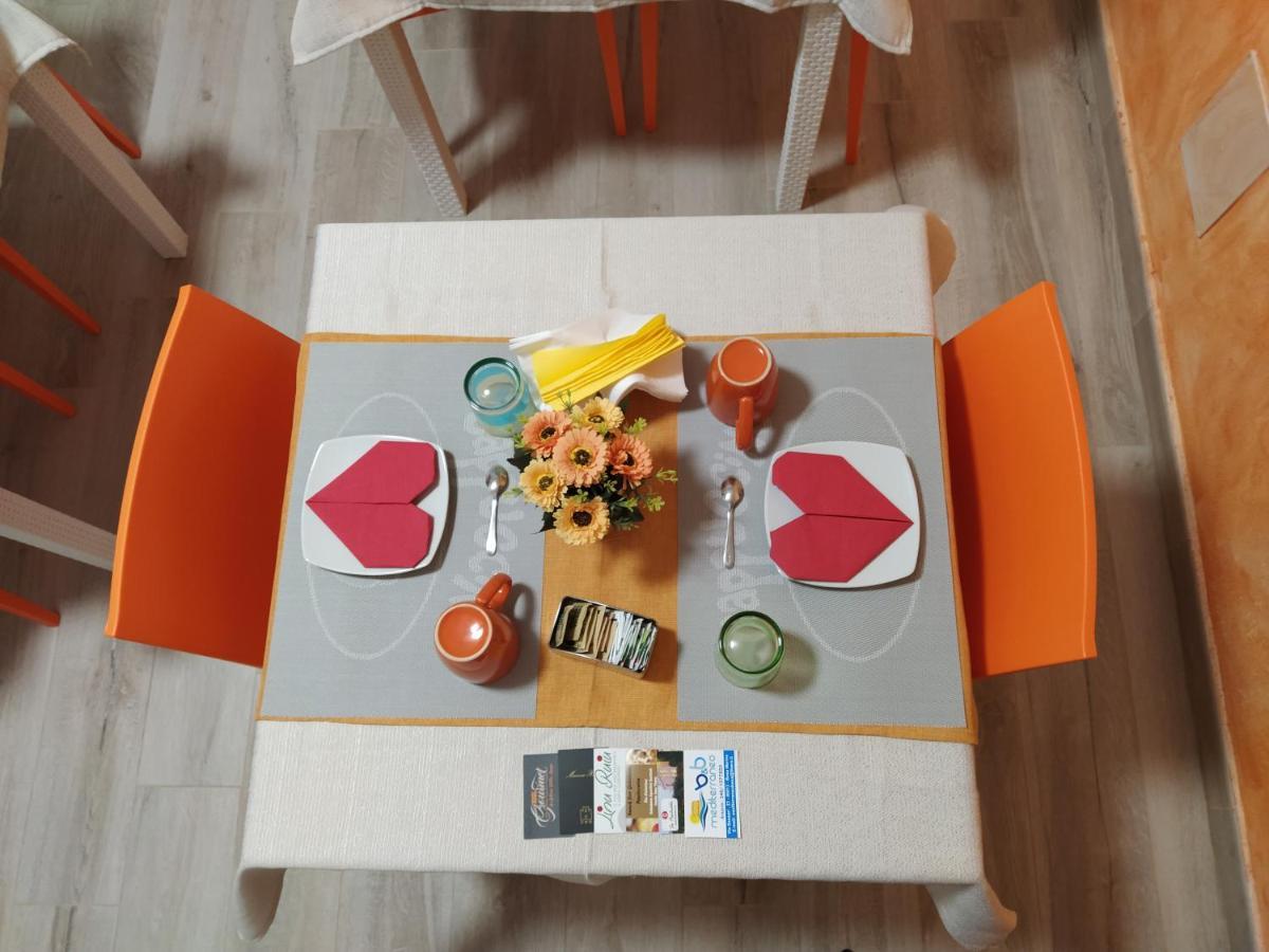 b&b mediterraneo Bosa Bagian luar foto
